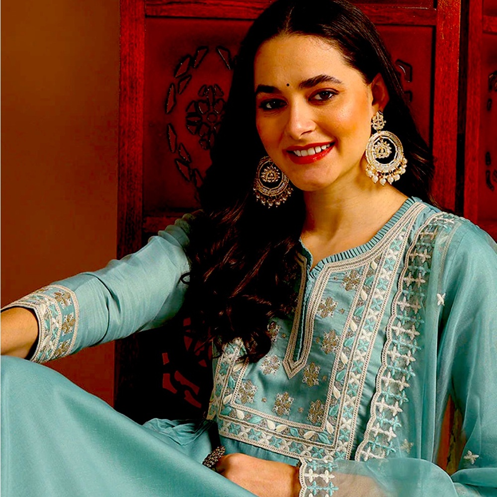 Beautiful Bollywood style women suit